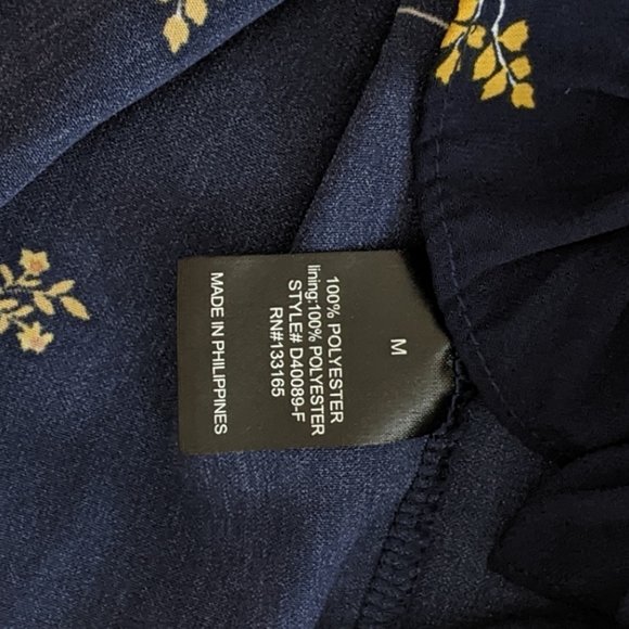 Francesca's Blue Rain Blue Floral Summer Romper, M - Picture 6 of 12